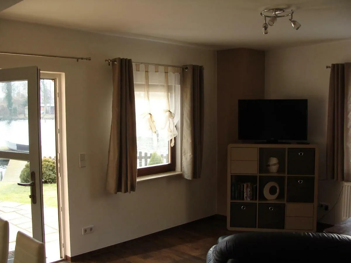 Ferienwohnung Rohrwallinsel Koepenick Берлин